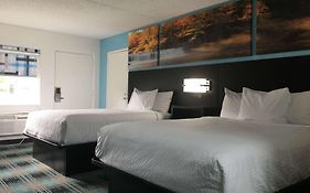 Days Inn By Wyndham Calhoun Ga I-75 And Us-41